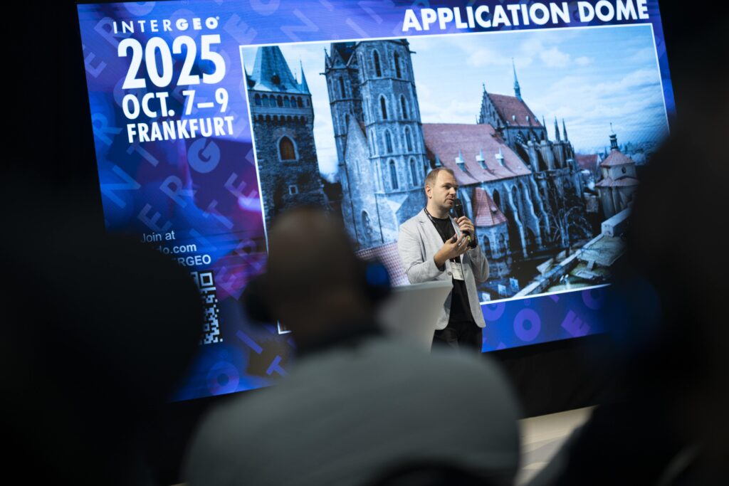 Intergeo App Dome Min